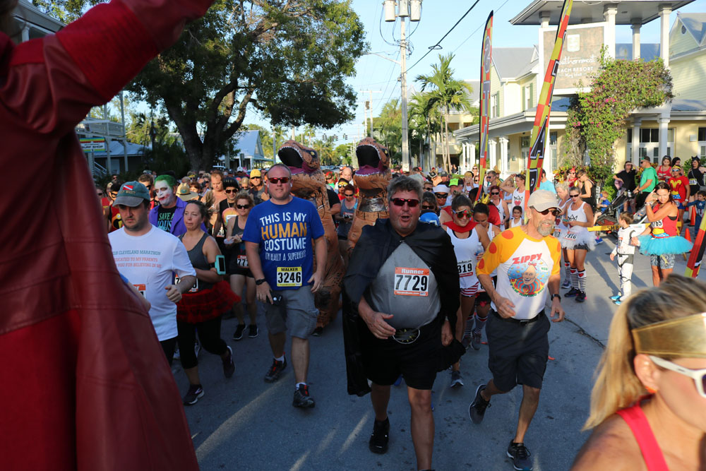 Heroes and Villains 5K 2018 photo - Duval Street, Key West